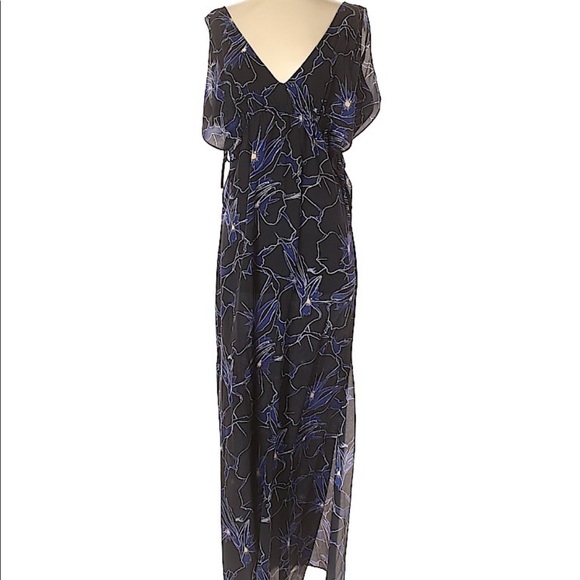 Club Monaco Dresses & Skirts - Club Monaco silk side tie floral deep v maxi dress